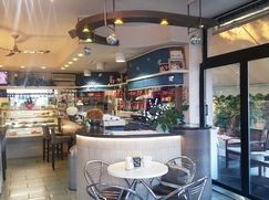 Negozio/Locale commerciale in Commerciale