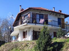 Casa Bi/Trifamiliare in Residenziale