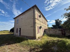 Casa Bi/Trifamiliare in Residenziale