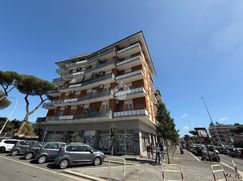 Negozio/Locale commerciale in Commerciale