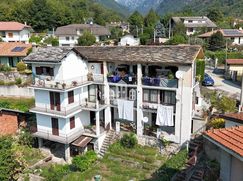 Casa Bi/Trifamiliare in Residenziale