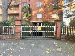 Box/posto auto in Residenziale