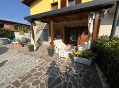 Casa Bi/Trifamiliare in Residenziale