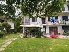 Casa Bi/Trifamiliare in Residenziale