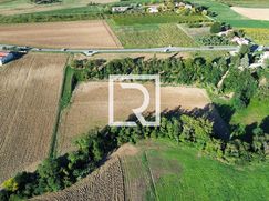 Terreno agricolo in Commerciale