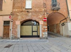 Negozio/Locale commerciale in Commerciale