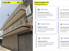 Casa Bi/Trifamiliare in Residenziale