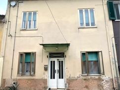 Casa Bi/Trifamiliare in Residenziale