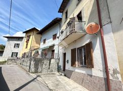 Casa Bi/Trifamiliare in Residenziale