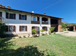 Casa Bi/Trifamiliare in Residenziale