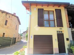 Casa Bi/Trifamiliare in Residenziale