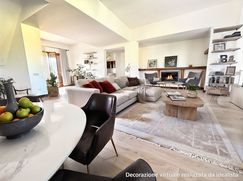 Casa Bi/Trifamiliare in Residenziale