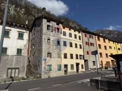 Casa Bi/Trifamiliare in Residenziale
