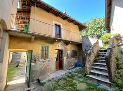 Casa Bi/Trifamiliare in Residenziale