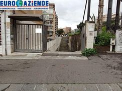 Negozio/Locale commerciale in Commerciale