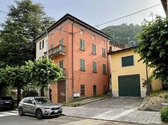 Casa Bi/Trifamiliare in Residenziale