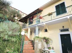 Casa Bi/Trifamiliare in Residenziale