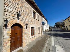 Casa Bi/Trifamiliare in Residenziale