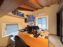 Ufficio in Commerciale