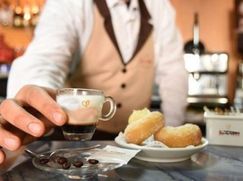 Attività/Licenza (con o senza mura) in Commerciale