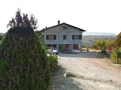 Casa Bi/Trifamiliare in Residenziale