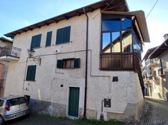 Casa Bi/Trifamiliare in Residenziale