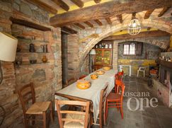 Casa Bi/Trifamiliare in Residenziale