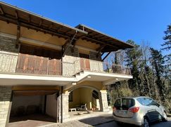 Casa Bi/Trifamiliare in Residenziale