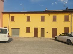 Casa Bi/Trifamiliare in Residenziale