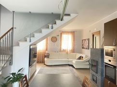 Casa Bi/Trifamiliare in Residenziale