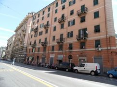 Negozio/Locale commerciale in Commerciale