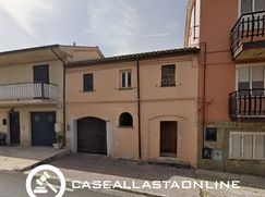 Casa Bi/Trifamiliare in Residenziale