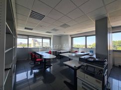 Ufficio in Commerciale