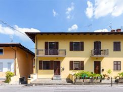 Casa Bi/Trifamiliare in Residenziale