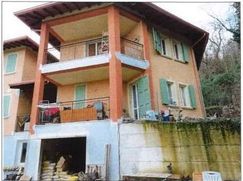 Casa Bi/Trifamiliare in Residenziale