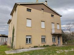 Casa Bi/Trifamiliare in Residenziale