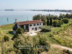 Villa in Residenziale