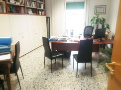 Ufficio in Commerciale