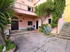 Casa Bi/Trifamiliare in Residenziale