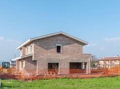 Casa Bi/Trifamiliare in Residenziale