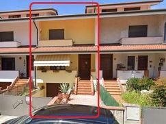 Casa Bi/Trifamiliare in Residenziale