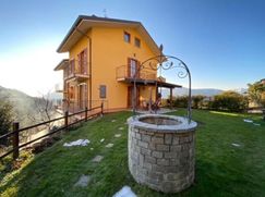 Casa Bi/Trifamiliare in Residenziale
