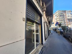 Negozio/Locale commerciale in Commerciale