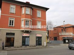 Negozio/Locale commerciale in Commerciale