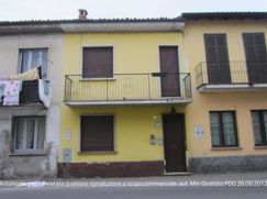 Casa Bi/Trifamiliare in Residenziale
