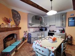 Casa Bi/Trifamiliare in Residenziale