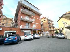Negozio/Locale commerciale in Commerciale