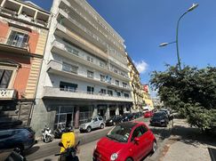 Negozio/Locale commerciale in Commerciale