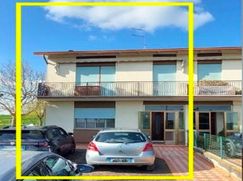Casa Bi/Trifamiliare in Residenziale
