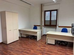 Ufficio in Commerciale